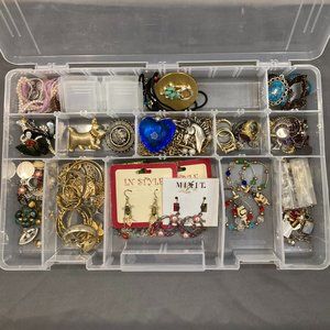 Lot of various fashion jewelry.